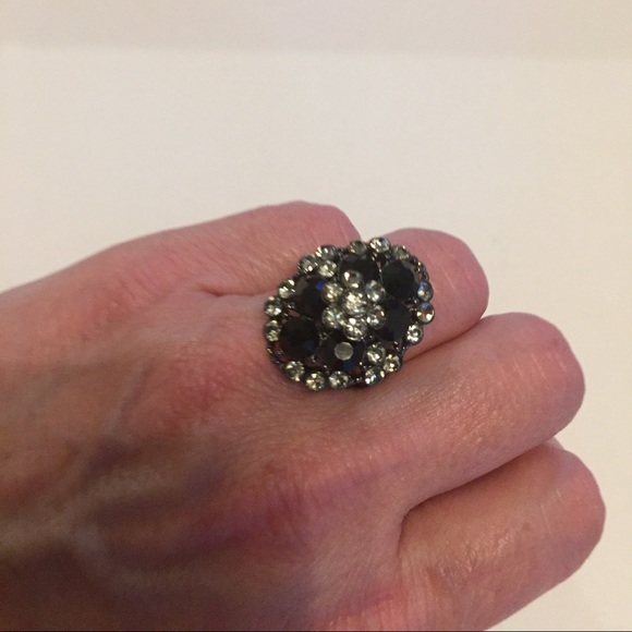 Fashion Jewelry Stone Cluster Cocktail Party Ring - Picture 3 of 5